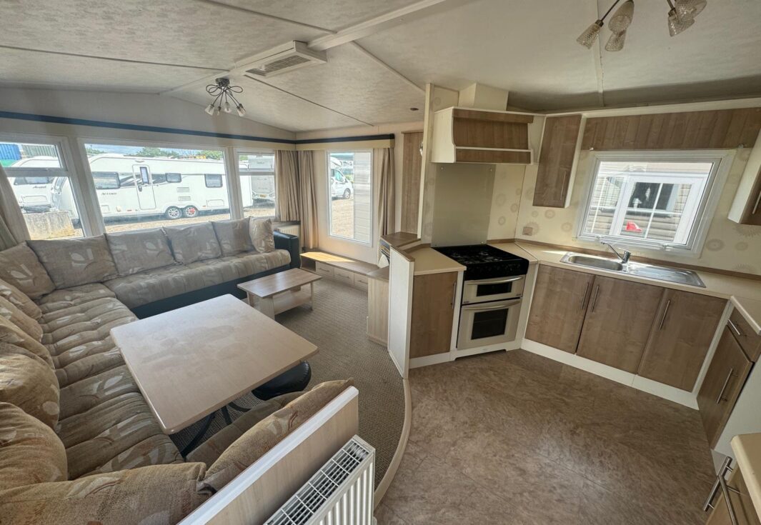 Preowend 2007 Cosalt Riverdale 35x12 3 Bed Static Caravan lounge area